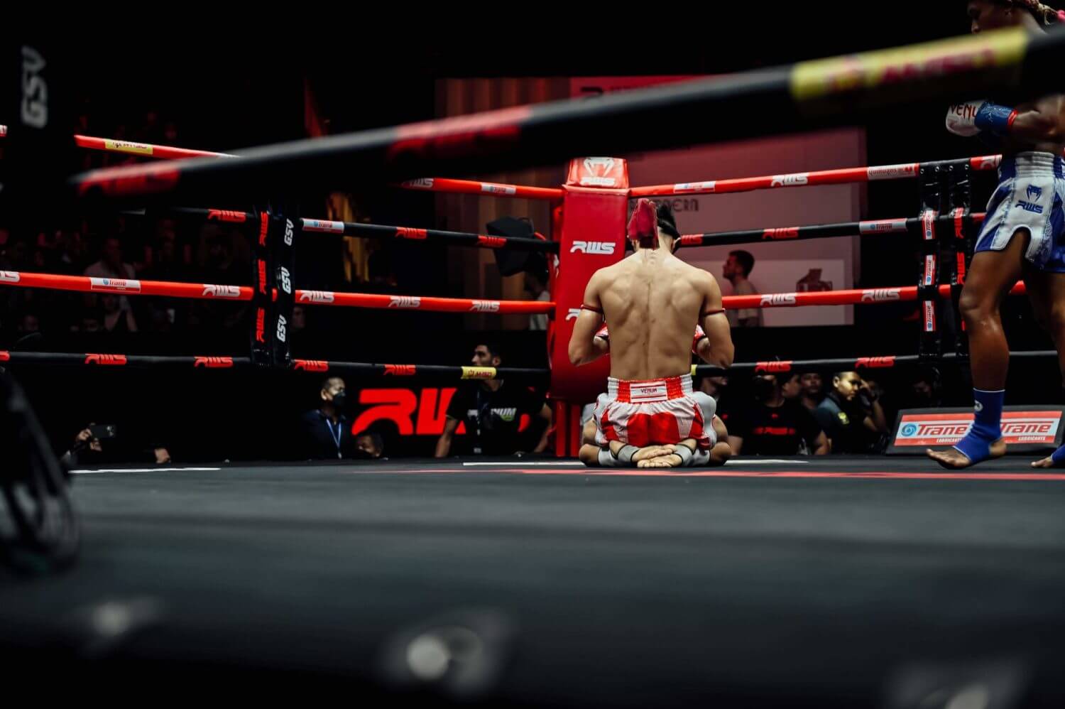 Wai Kru in Muay Thai