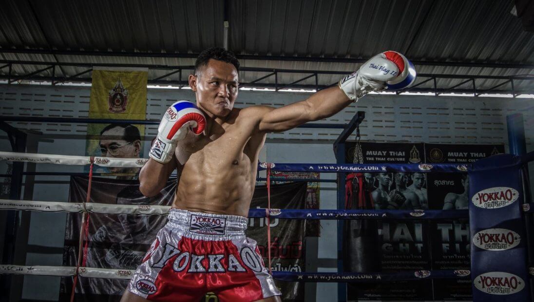 Saenchai Muay Femur: