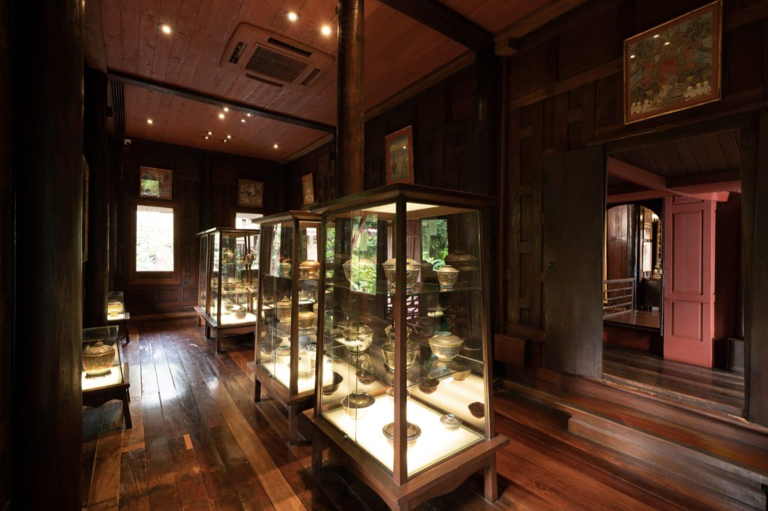 Visit Jim Thomson house in Bangkok
